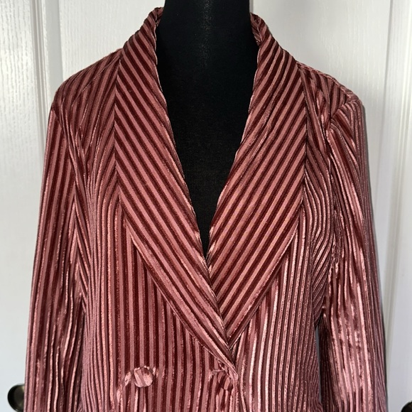 NASTY GAL PINK STRIPED VELVET OVERSIZED BLAZER MOB WIFE - Picture 3 of 4